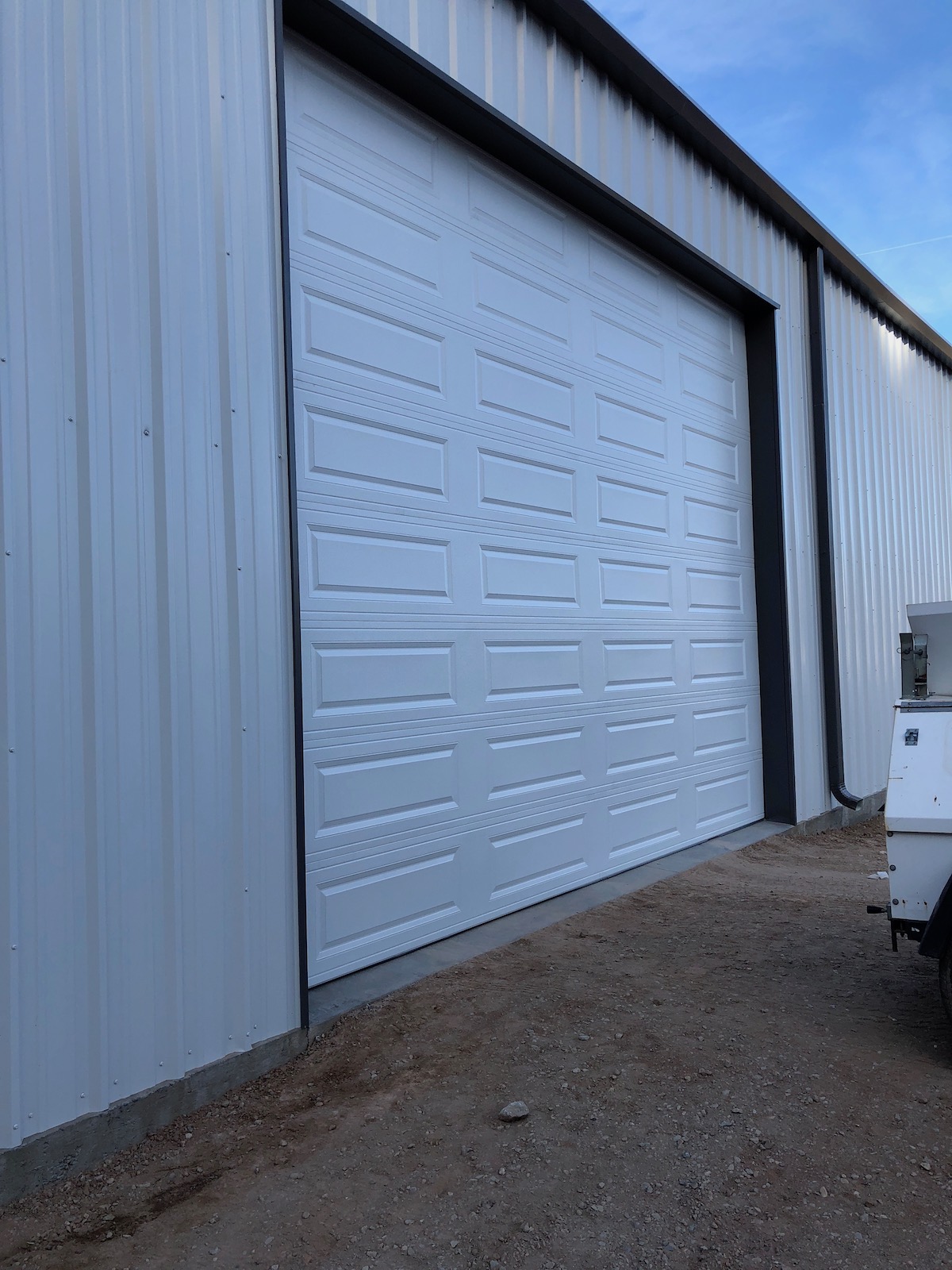 white_commercial_roll_up_door_scottsdale